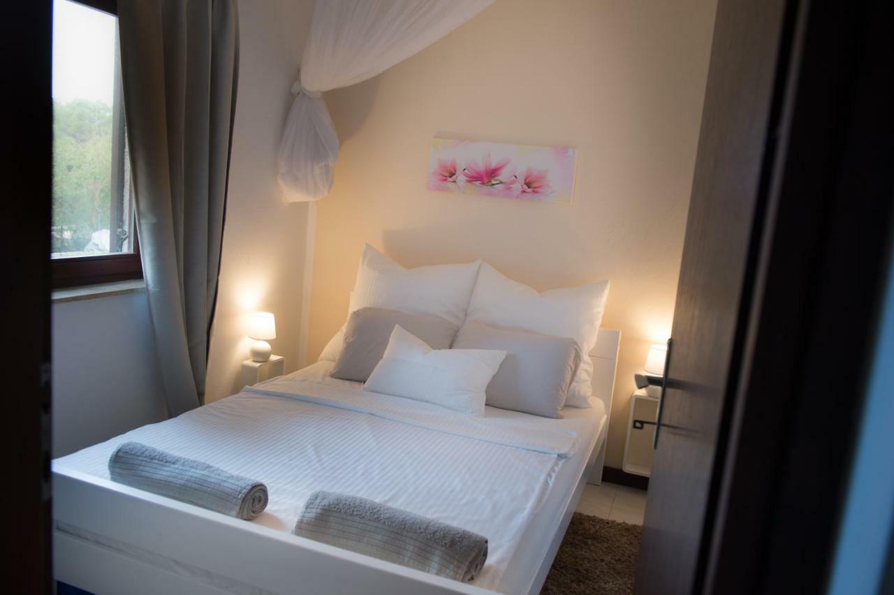 Ferienwohnung Apartmen Relax 200 m t Beach Rovinj Exterior foto