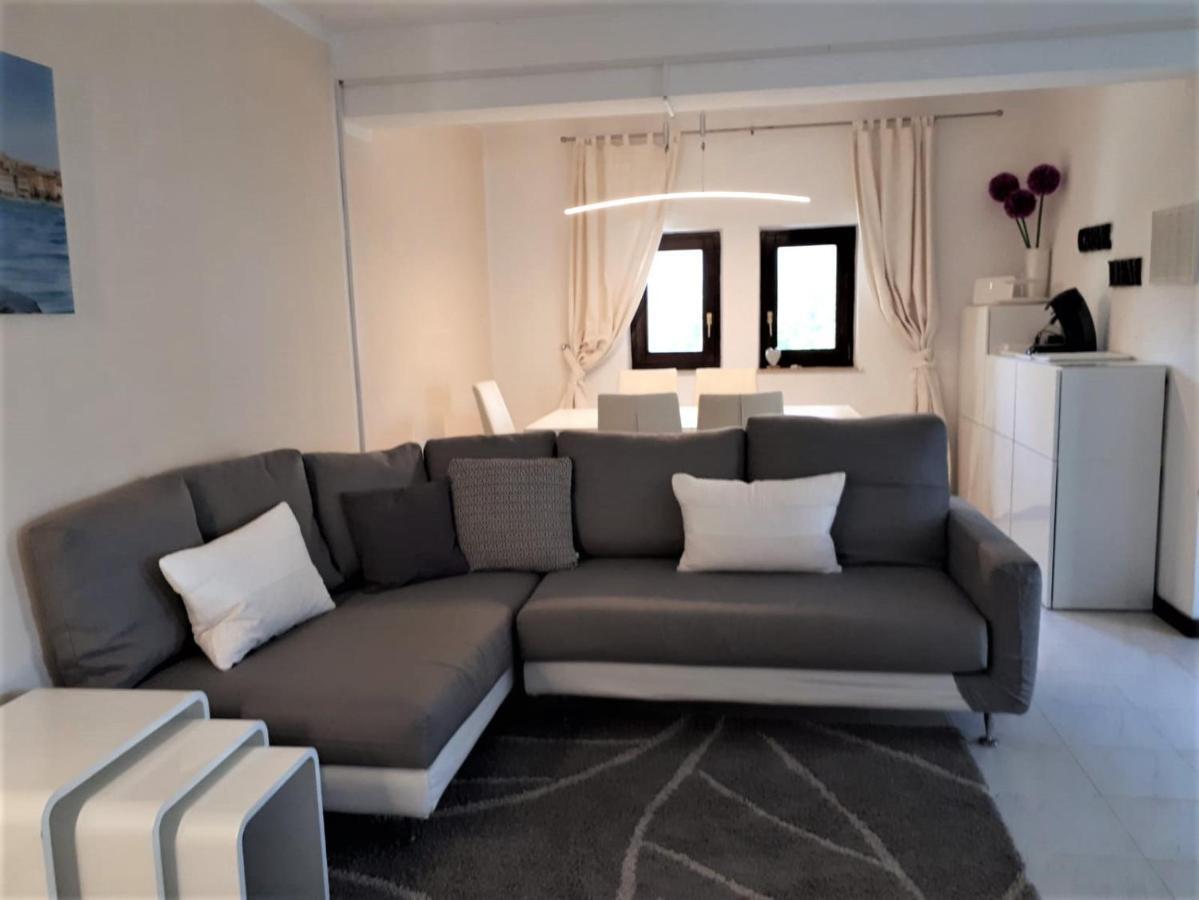 Ferienwohnung Apartmen Relax 200 m t Beach Rovinj Exterior foto