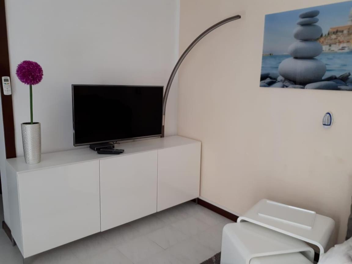 Ferienwohnung Apartmen Relax 200 m t Beach Rovinj Exterior foto